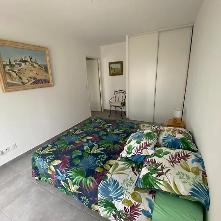 Type 2 Neuf +grande Terrasse *