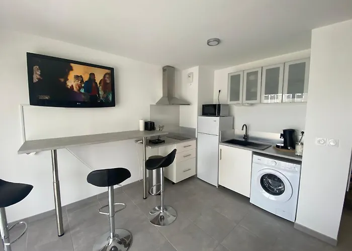 Type 2 Neuf +grande Terrasse Apartman Le Lavandou